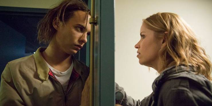 Fear the Walking Dead Says Hello to the Apocalypse & Goodbye to its Identity Fear the Walking Dead Says Hello to the Apocalypse & Goodbye to its Identity